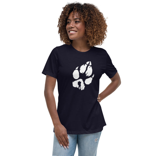 A Women's Relaxed T-Shirt Tracks of the White Wolf
